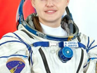 Биография бортинженера-1 корабля “Союз ТМА-14М” Елены Серовой