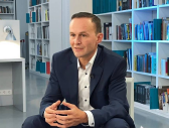 Рязанский рассказал, почему россиянки не летают в космос