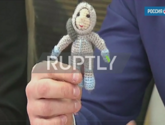 Талисманом очередной экспедиции на МКС станет вязаный космонавт Юрий