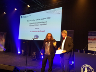 Джонатан Макдауэлл – лауреат премии имени Артура Кларка за 2019 год