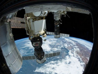 Плановая коррекция орбиты МКС