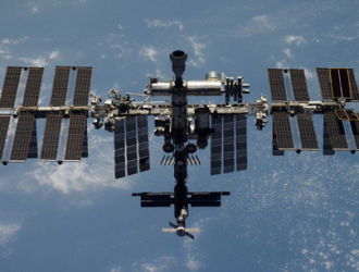 Высоту орбиты МКС увеличили на два километра
