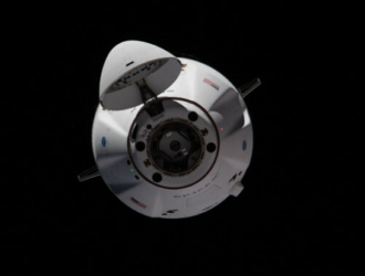 Dragon отстыковался от МКС