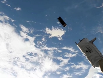 С борта МКС запущены три малых спутника