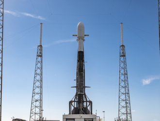 Falcon 9 для миссии Transporter-3 вывезена на старт