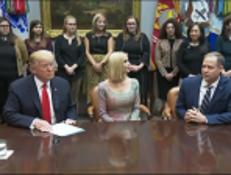 Трамп поздравил первую пару женщин-астронавтов в открытом космосе