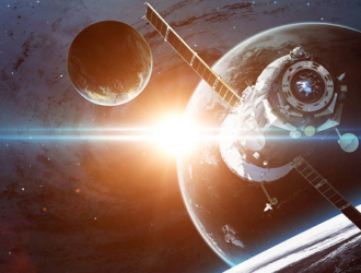 В РФ разработали способ сборки спутника с беспроводной зарядкой модулей в космосе