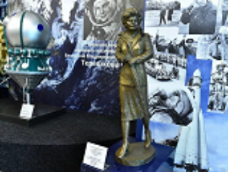 Ярославские школьники выполнили задания из бортового журнала Валентины Терешковой, пройдя по ее биографическому маршруту