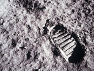 И.о. замглавы NASA не стал гарантировать высадку астронавтов на Луне именно в 2024 году