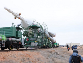 Ракета «Союз-2» с кораблём «С. П. Королёв» на старте