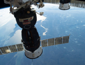 NASA покажет в прямом эфире процесс перестыковки пилотируемого корабля «Союз МС-17»