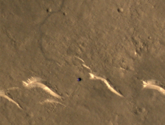 Получены новые фотографии китайского марсохода «Чжужун»