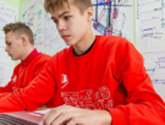 Космическая траектория на смене в «Орлёнке»