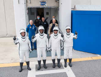 До запуска миссии Crew-1 осталось два дня