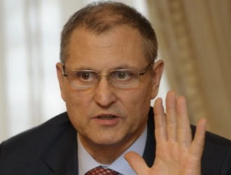 Из Смольного в космос