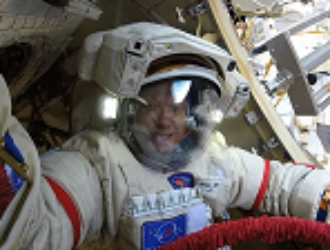 Выход российского экипажа МКС в открытый космос перенесли на январь