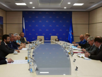 Рогозин обсудил с белорусскими коллегами сотрудничество в пилотируемой космонавтике