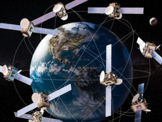 Борисов заявил, что России нужно не менее 100 спутников наблюдения