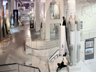 Ускорители SLS прибывают в космический центр Кеннеди