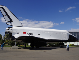 Рогозин объяснил, почему не смог выкупить челнок «Буран»