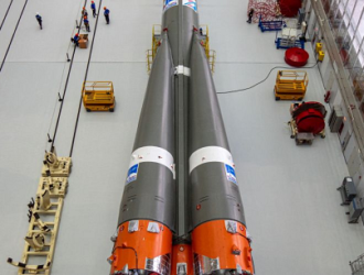 Завершена сборка РКН «Союз-2.1б» с КА OneWeb