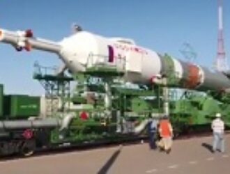 РН “Союз-2.1а” с кораблем “Союз МС-14” установили на стартовый стол