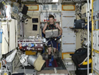 На МКС космонавтам разрешили пользоваться сломанной беговой дорожкой