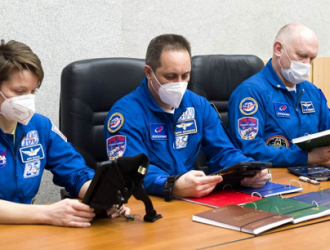 Один день из жизни экипажей МКС-65 на Байконуре