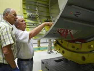 Завершена общая сборка ракеты-носителя “Союз-2.1а” с грузовым кораблем “Прогресс МС-12”