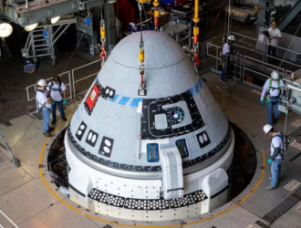 Рогозин сообщил, что на доработку американского корабля Starliner уйдет еще месяц