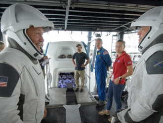 Астронавты Хёрли и Бенкен назвали суперкомандой экипаж МКС