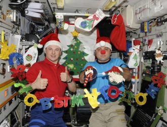 Экипаж МКС сможет встретить Новый год 16 раз