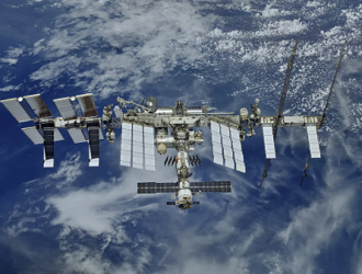 С МКС выкинули самый тяжелый мусор в истории