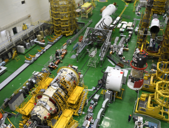 Корабль «Союз МС-18» состыкован с переходным отсеком