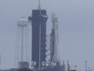 РН Falcon-9 установлена на площадке LC-39А
