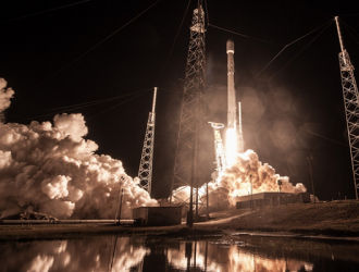 SpaceX запустят на орбиту секретный спутник