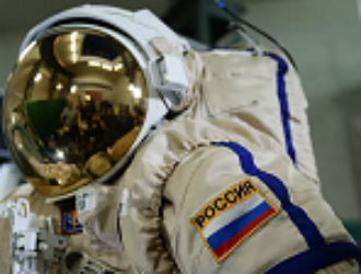 Предполетная пресс-конференция экипажа МКС впервые пройдет на улице