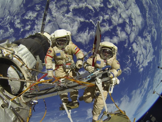 Российские космонавты осмотрят поверхность модуля «Звезда» на МКС снаружи