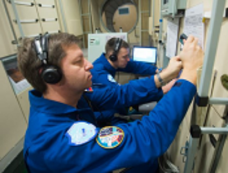 У основного экипажа МКС-63 начались практические экзамены