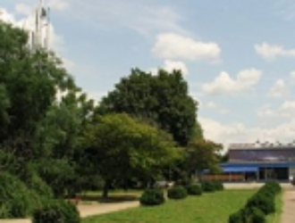 В Симферополе началась реконструкция Аллеи космонавтов