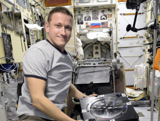 Российский космонавт сообщил, что ситуация с утечкой воздуха была надоедающей и неопасной