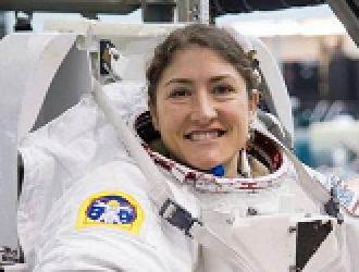 Кристина Кук прокомментировала свой парный выход в космос с Джессикой Меир