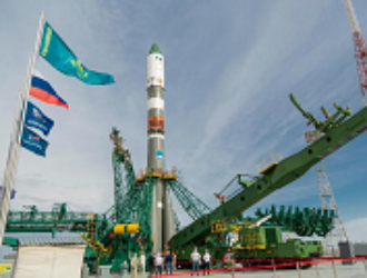 Картины Тристана Итона отправятся в космос