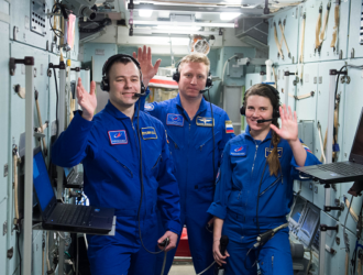 Космонавты на МКС готовят к прибытию Анны Кикиной каюту