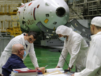 На Байконуре готовят космическую головную часть под пилотируемый пуск