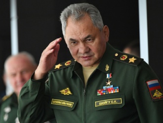 Шойгу заявил, что новая российская система на испытаниях ювелирно поразила старый спутник