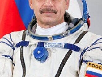 Биография бортинженера-1 КК “Союз ТМА-16М” Михаила Корниенко