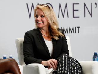 Гвинн Шотвелл об итогах 2020 года, политике компании в отношении летавших ускорителей Falcon-9 и другом