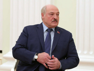 Лукашенко заявил, что сам в космос не полетит