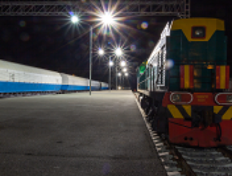 На Восточном встретили состав с блоками ракет-носителей